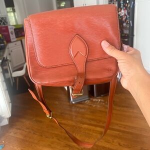 LV EPI LEATHER CROSSBODY